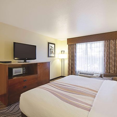 เบสต์ เวสเทิร์น พลัส ริเวอร์ฟรอนต์ โฮเทล แอนด์ สวีท Hotel เกรทฟอลส์ ภายนอก รูปภาพ