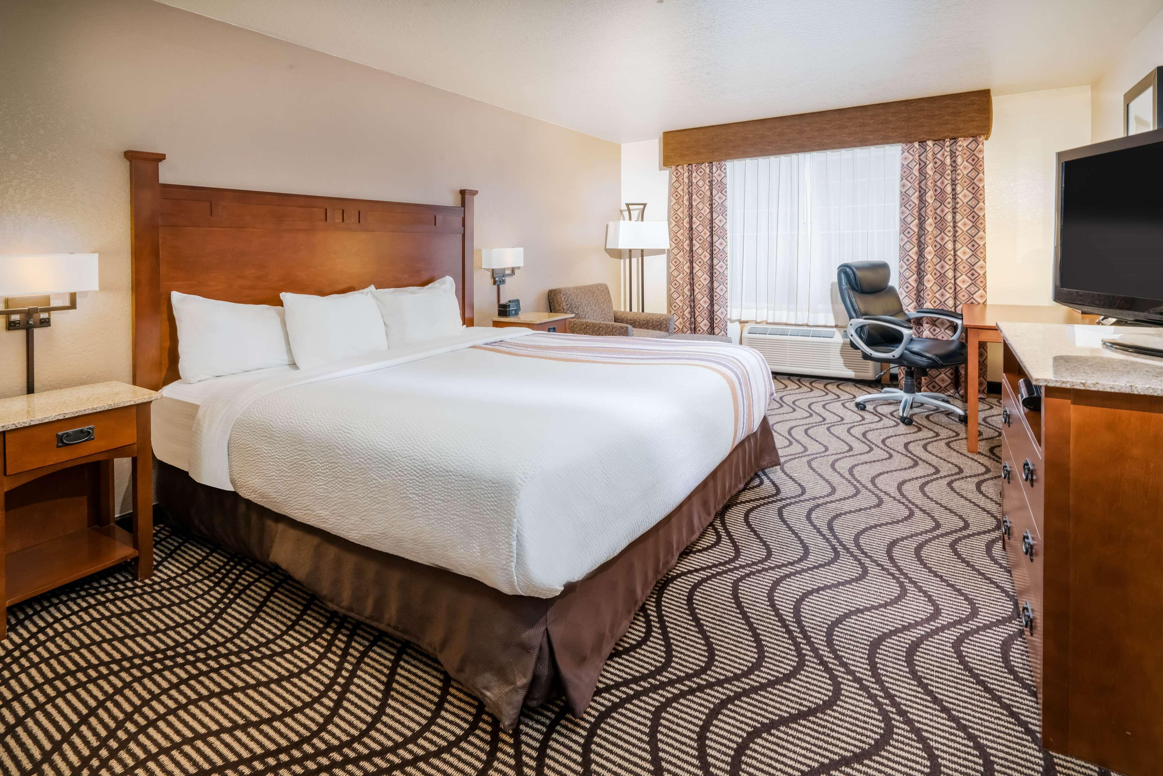 เบสต์ เวสเทิร์น พลัส ริเวอร์ฟรอนต์ โฮเทล แอนด์ สวีท Hotel เกรทฟอลส์ ภายนอก รูปภาพ