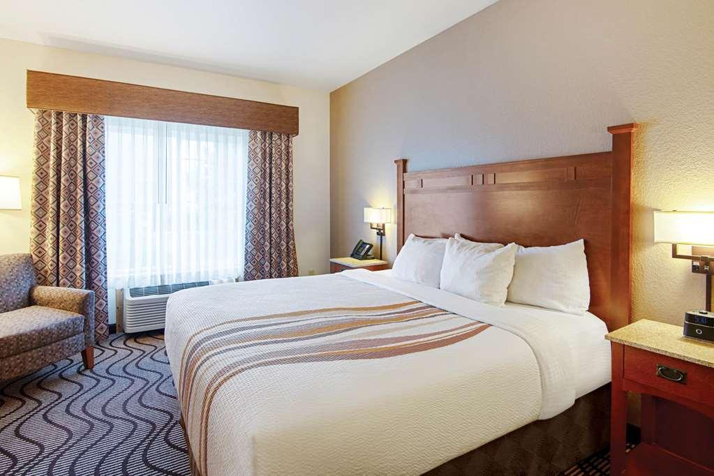 เบสต์ เวสเทิร์น พลัส ริเวอร์ฟรอนต์ โฮเทล แอนด์ สวีท Hotel เกรทฟอลส์ ภายนอก รูปภาพ