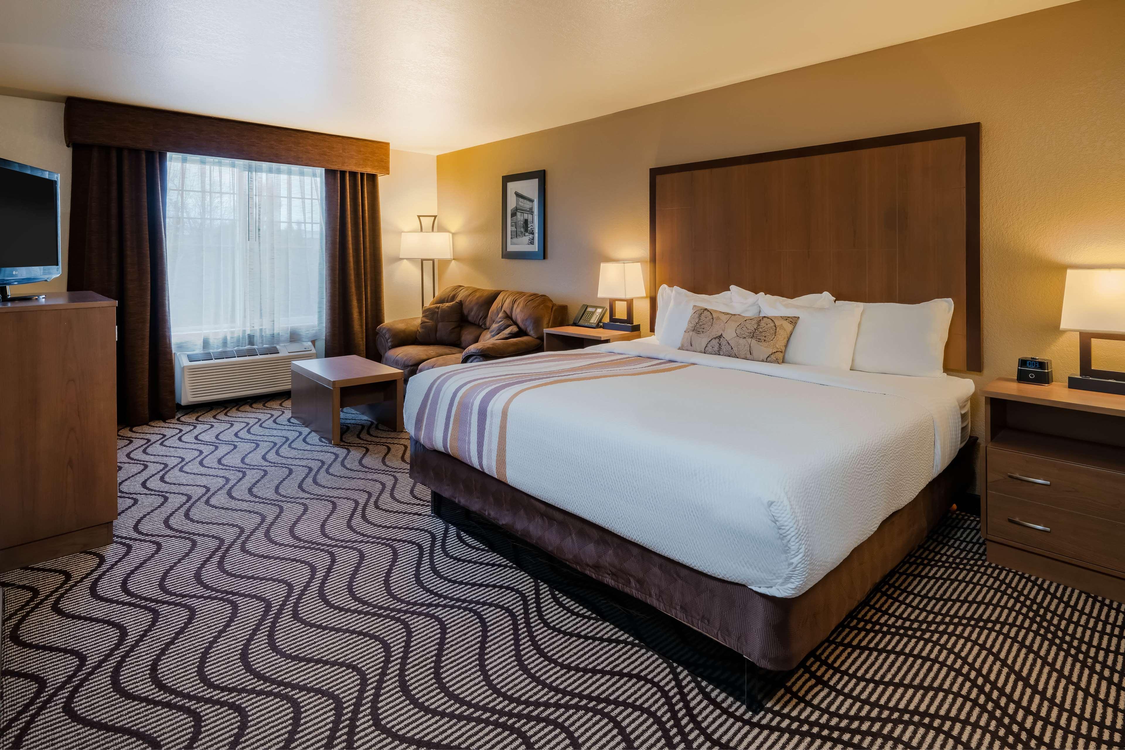 เบสต์ เวสเทิร์น พลัส ริเวอร์ฟรอนต์ โฮเทล แอนด์ สวีท Hotel เกรทฟอลส์ ภายนอก รูปภาพ